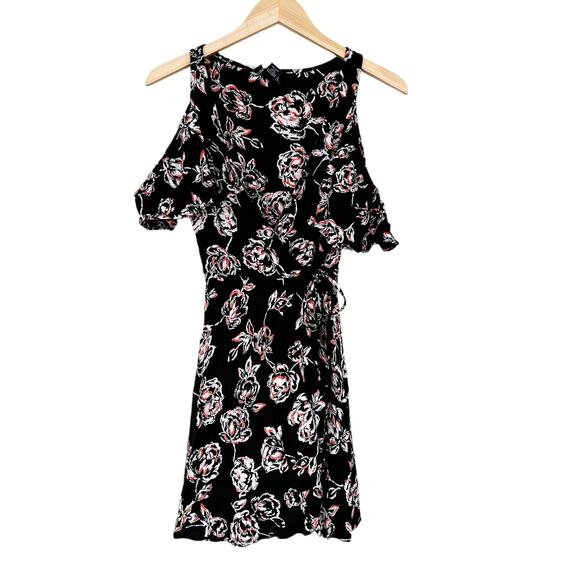 Angie Black Floral Cold Shoulder Wrap Dress Sz M - Picture 1 of 6